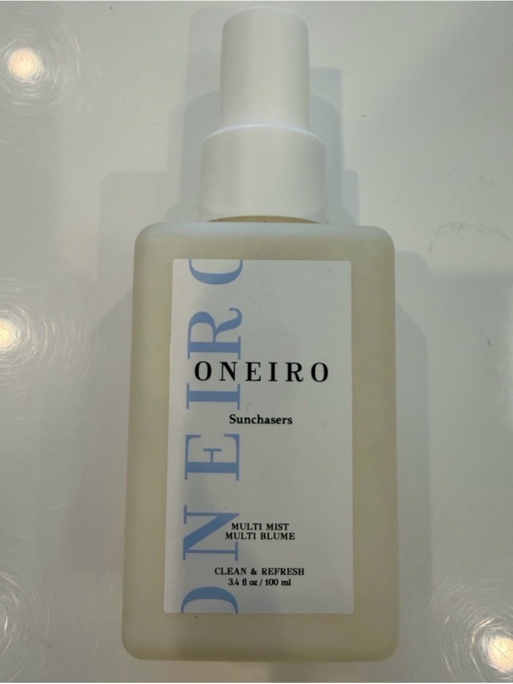 ONEIRO Travel Moisturizer Set — Cream & White Hydration Kit - Picture 6 of 8